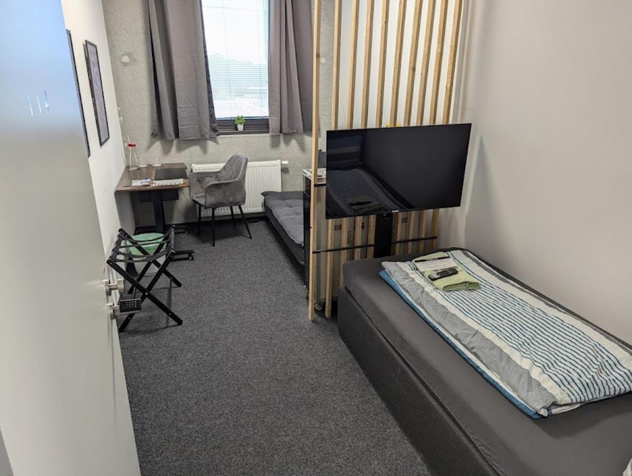 Business-Motel & 24H Selfcheckin Heimsheim Eksteriør billede