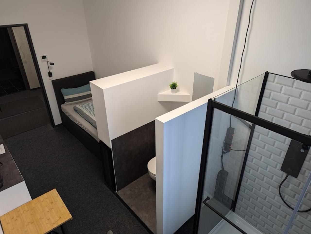 Business-Motel & 24H Selfcheckin Heimsheim Eksteriør billede